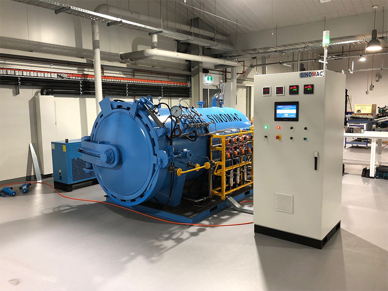 Composite Autoclave